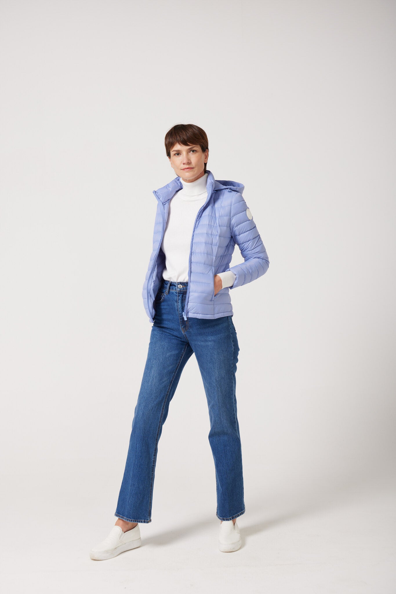 Women’s Vista Classic Jacket™ in sky blue, stylish lightweight puffer jacket for everyday wear and seasonal outerwear in Australia.