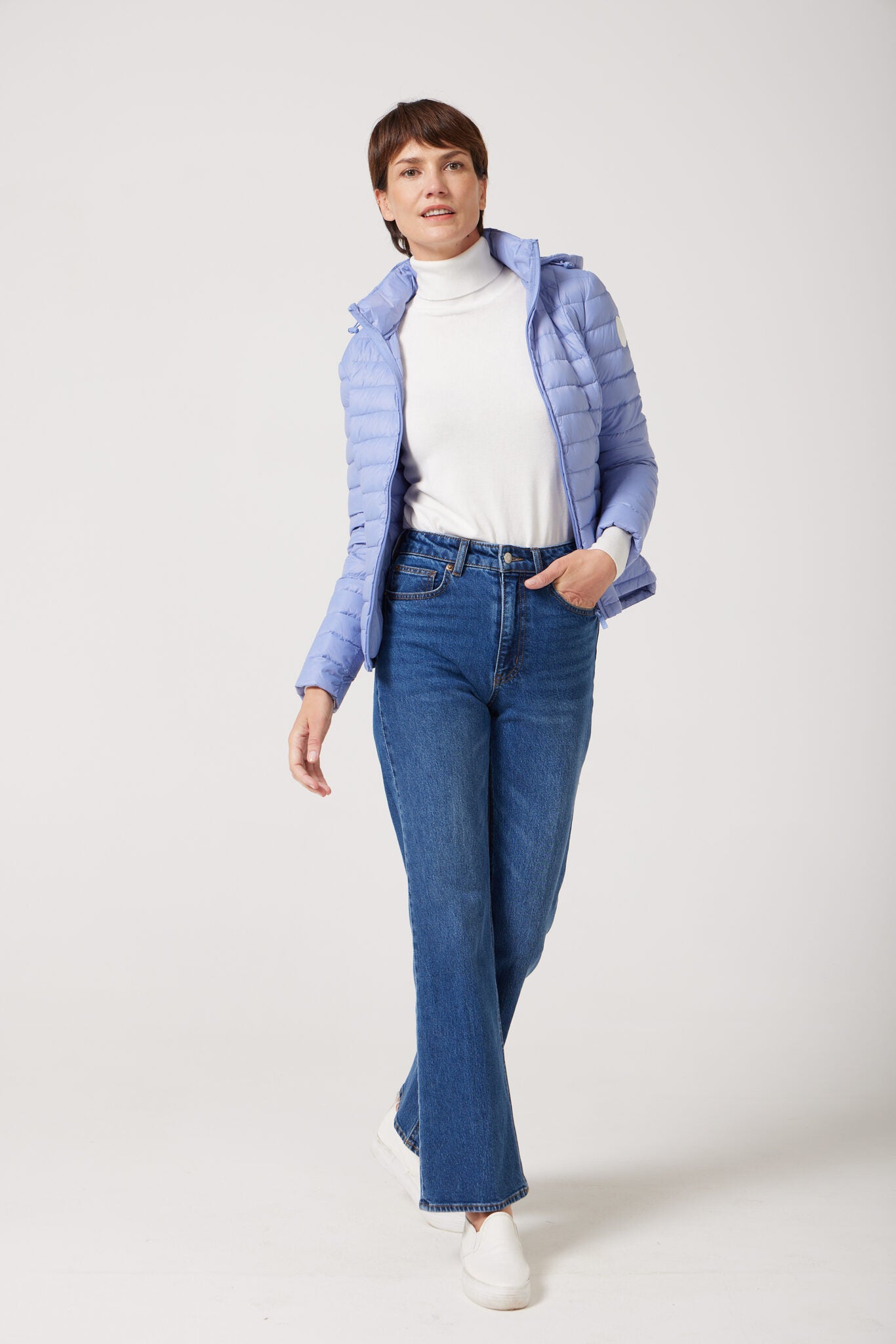 Women’s Vista Classic Jacket™ in sky blue, stylish lightweight puffer jacket for everyday wear and seasonal outerwear in Australia.