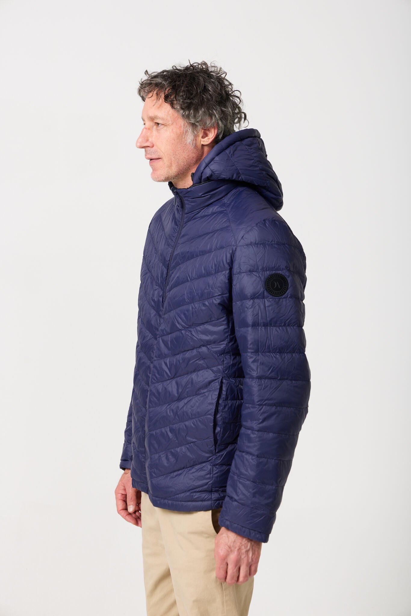 Men’s Navy Classic Jacket™ in classic navy blue, lightweight puffer jacket with hood for versatile style and casual wear in Australia