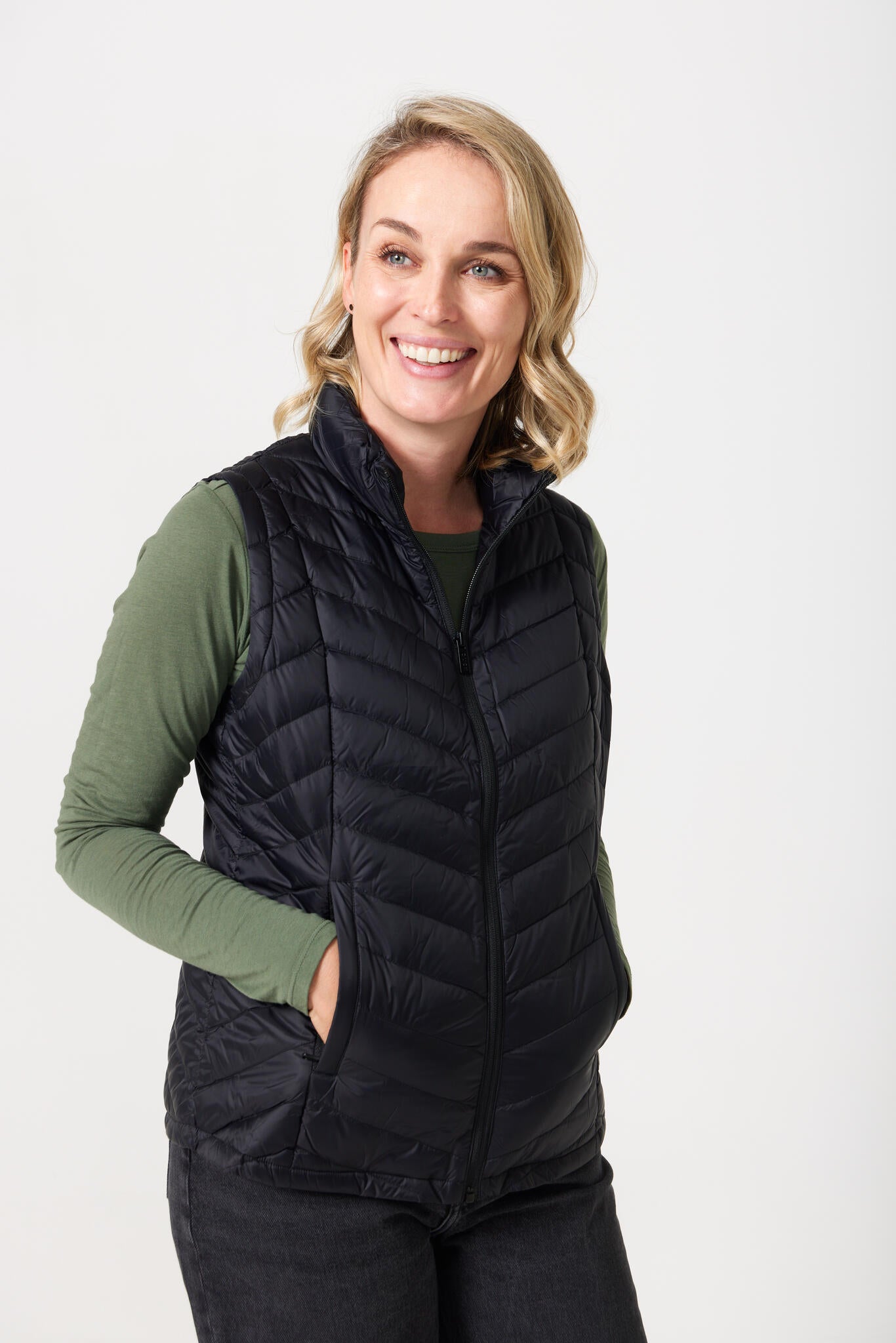 Midnight Classic Gilet™ — women’s classic sleeveless puffer vest in timeless midnight black, perfect for layering across seasons in Australia.