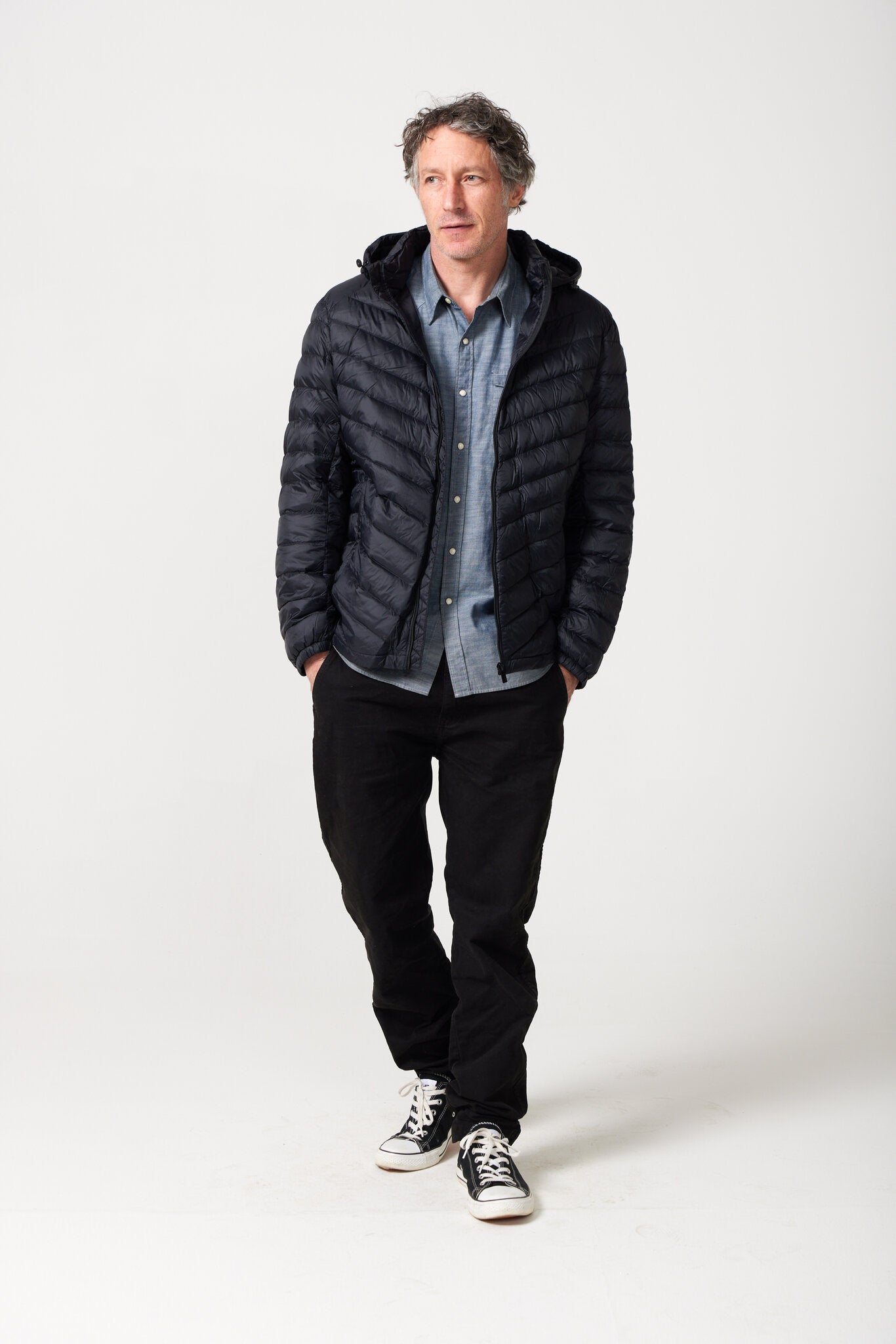 Men’s Black Classic Jacket™ in black, versatile lightweight puffer jacket with hood for everyday wear in Australia