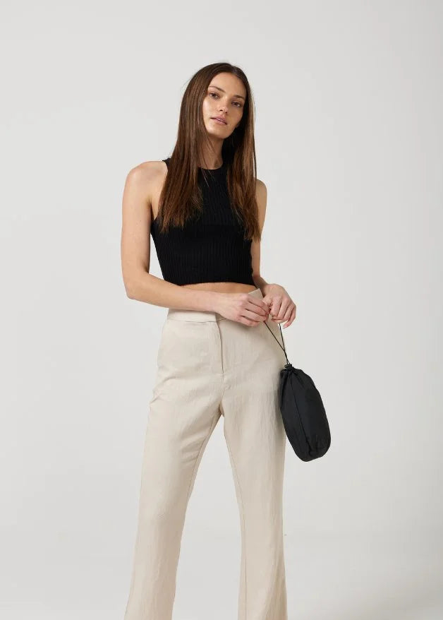 The Highland Midnight black hooded raincoat, modern lightweight waterproof raincoat perfect for Australia’s weather and rain